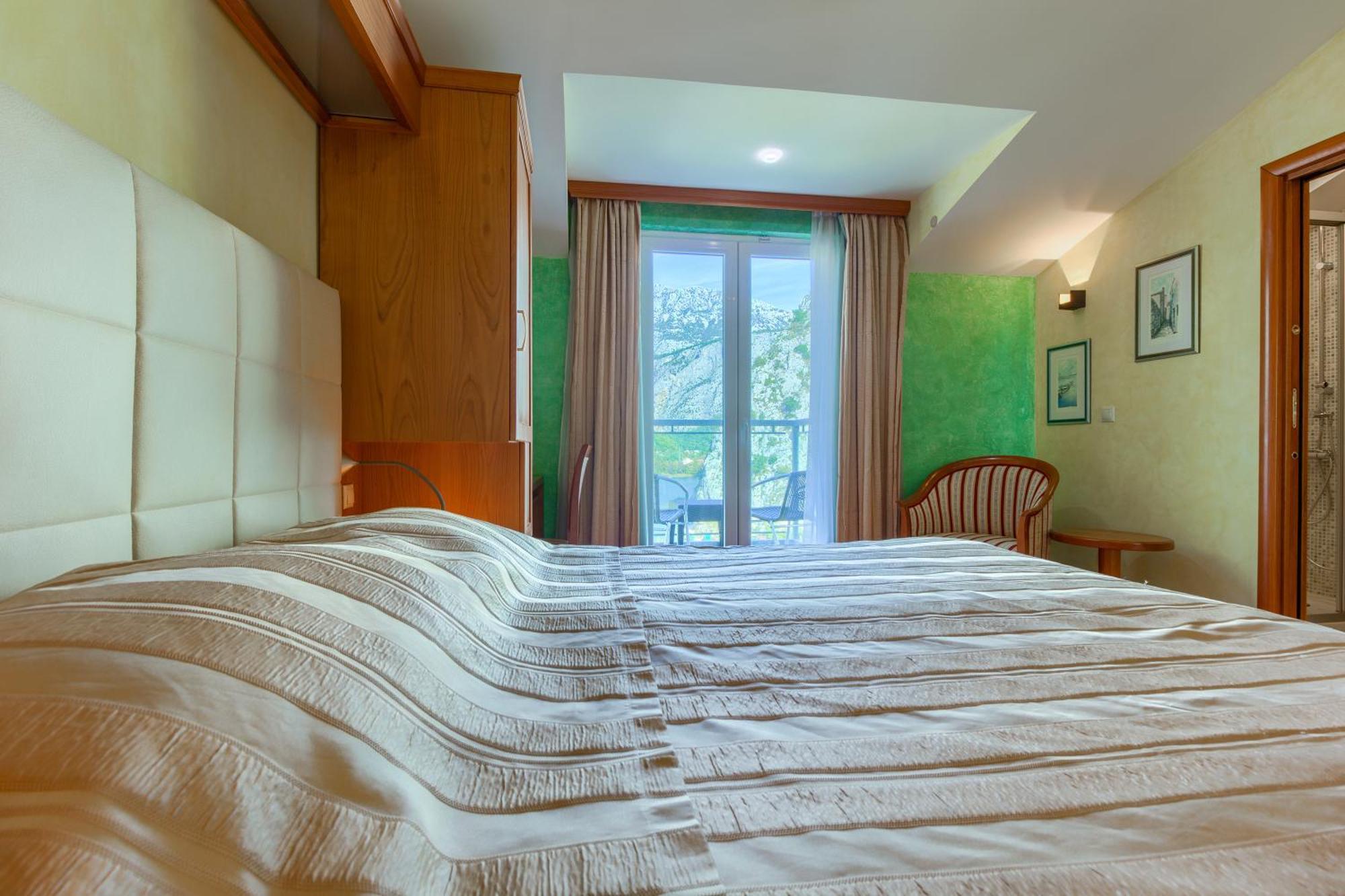 Superior Doppelzimmer mit Balkon und Flussblick