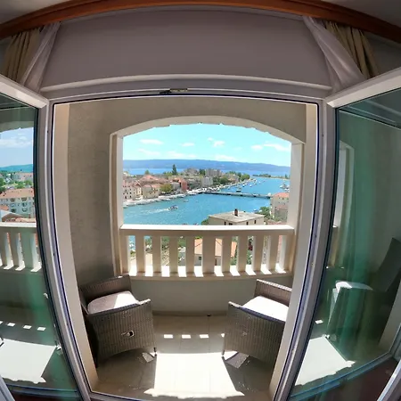 Hotel Villa Dvor (Adults Only)-3